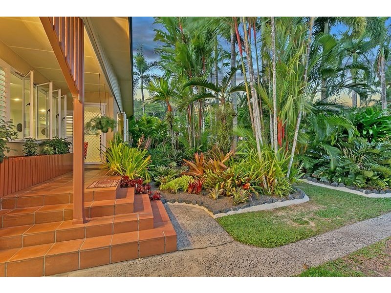 23 Fogarty Street, Whitfield QLD 4870