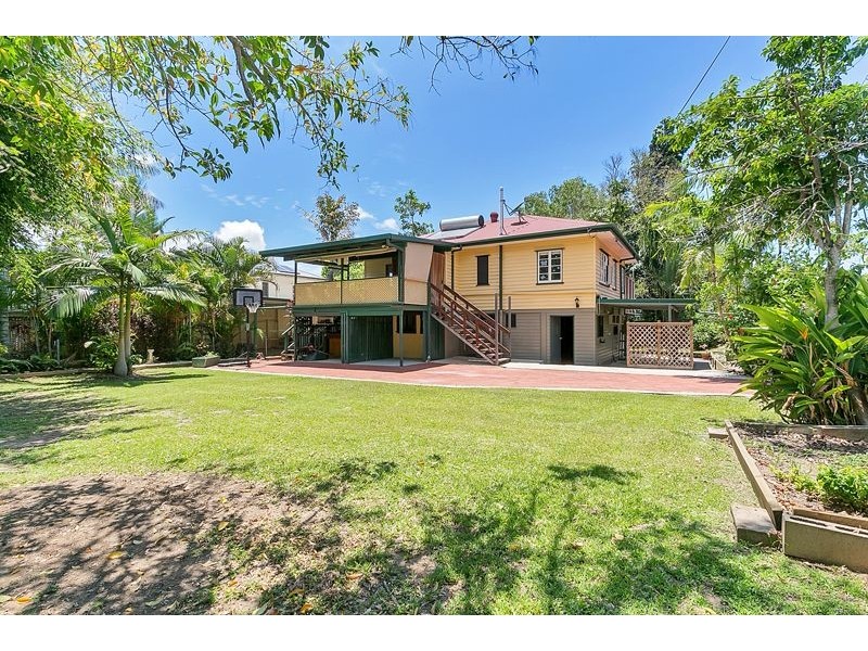 24 George Street, Earlville QLD 4870