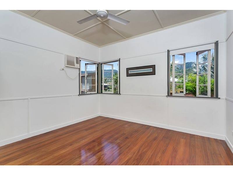 24 George Street, Earlville QLD 4870