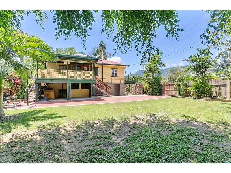 24 George Street, Earlville QLD 4870