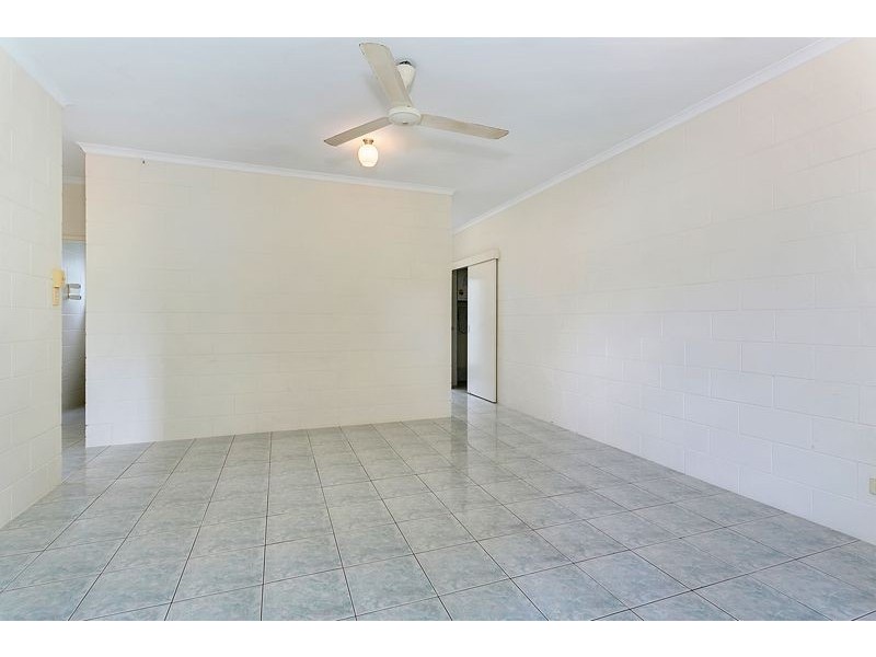 1/19 Dunn Street, Cairns North QLD 4870
