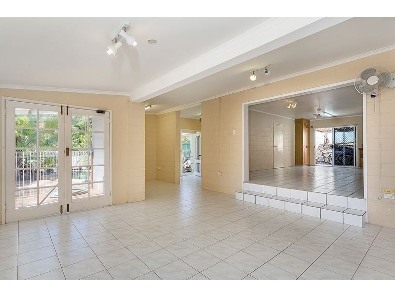 5 Basalt Street, Brinsmead QLD 4870