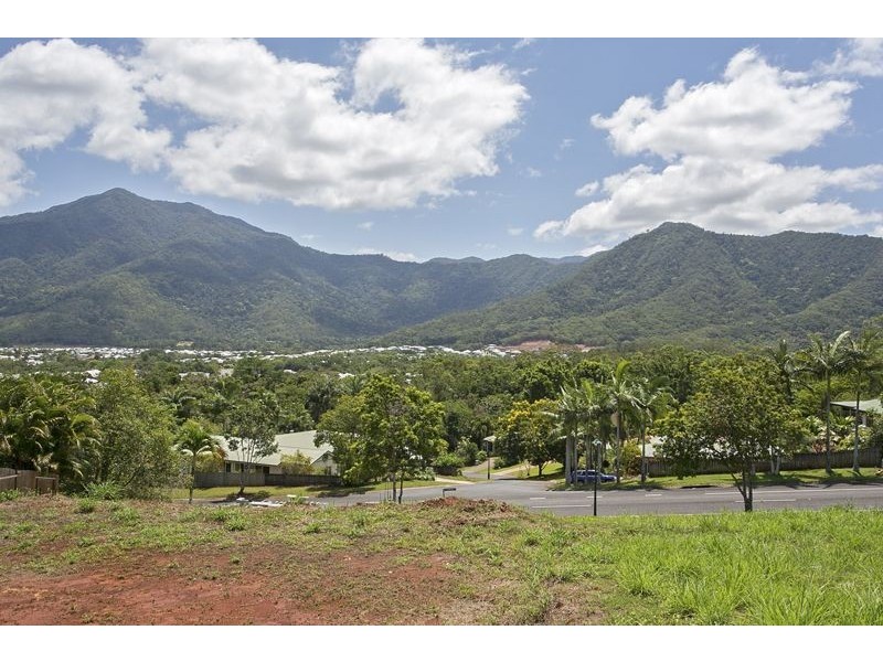 264 Robert Road, Bentley Park QLD 4869