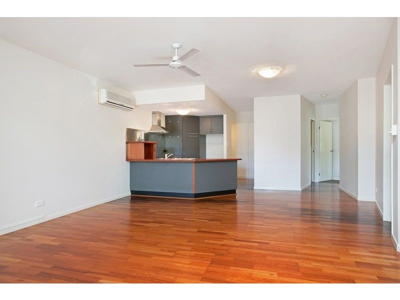 6/33 Digger Street, Cairns North QLD 4870