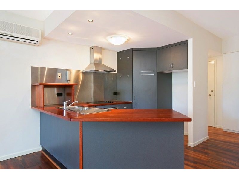 6/33 Digger Street, Cairns North QLD 4870