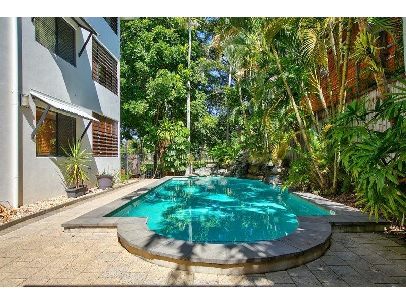 6/33 Digger Street, Cairns North QLD 4870