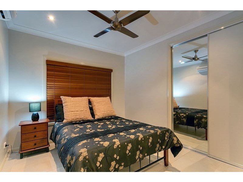 135 McFarlane Drive, Kanimbla QLD 4870