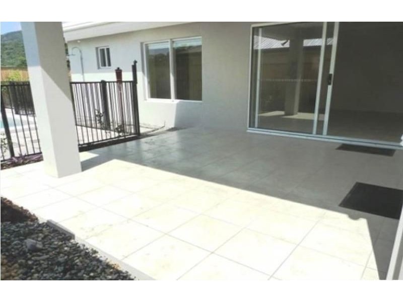 31 Seaways Street, Trinity Beach QLD 4879