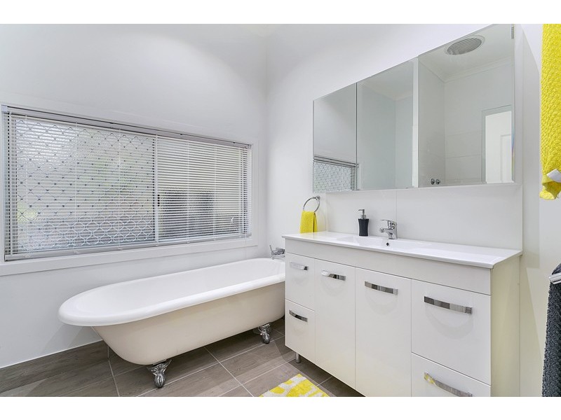 322 Draper Street, Parramatta Park QLD 4870