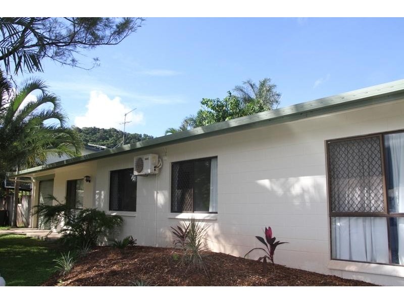 8 Ryan Close, Brinsmead QLD 4870