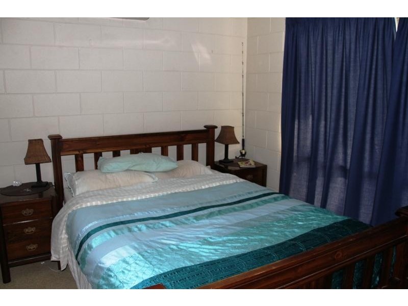 8 Ryan Close, Brinsmead QLD 4870