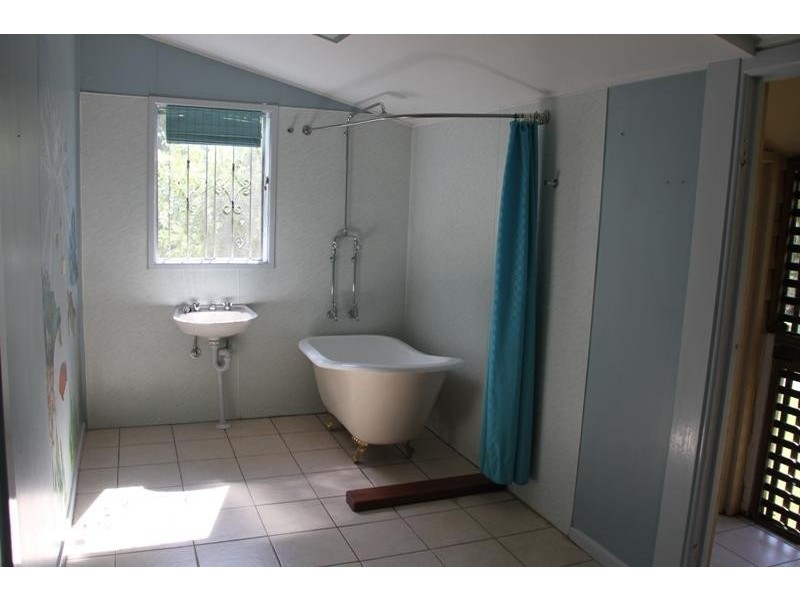 10/404 McCoombe St, Mooroobool QLD 4870