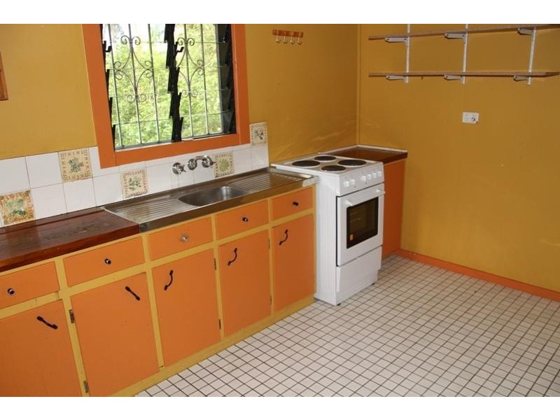 10/404 McCoombe St, Mooroobool QLD 4870