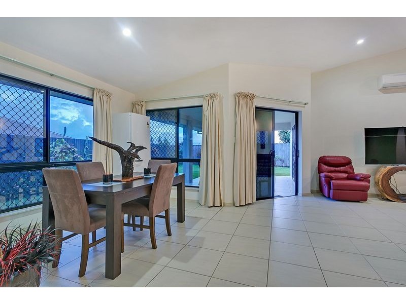 106 Fitzmaurice Drive, Bentley Park QLD 4869