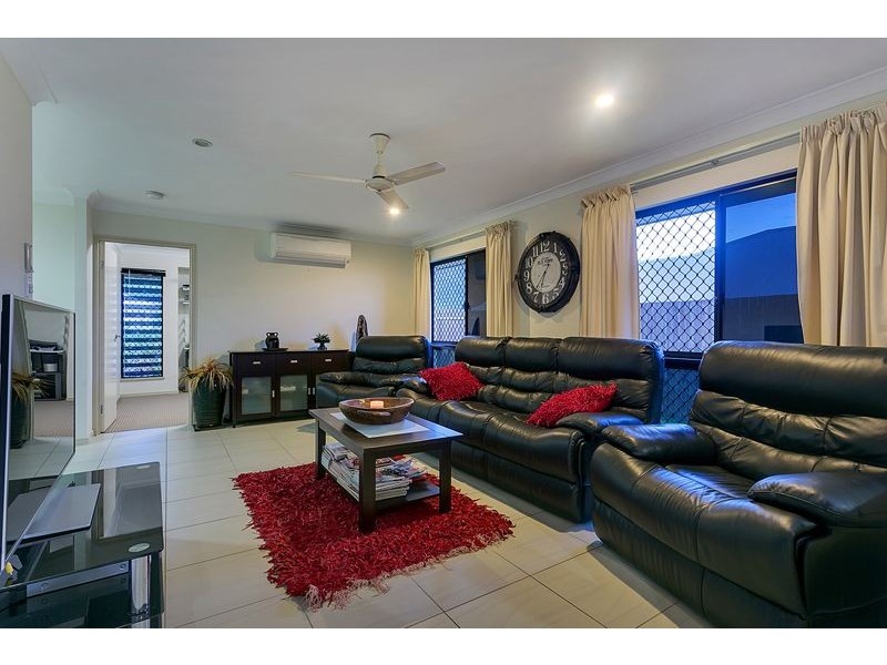106 Fitzmaurice Drive, Bentley Park QLD 4869