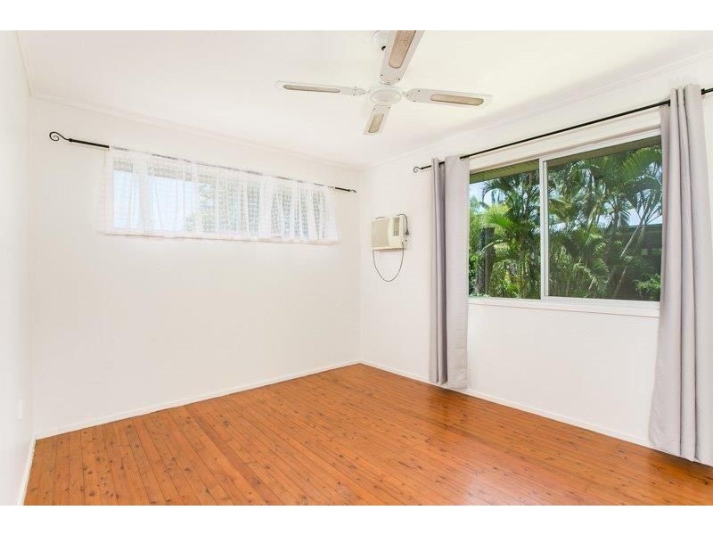 25 Headrick Street, Manunda QLD 4870