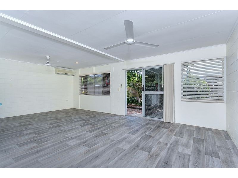 2/330-332 Mayers Street, Edge Hill QLD 4870