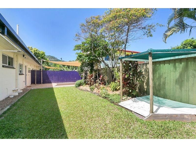 2/330-332 Mayers Street, Edge Hill QLD 4870