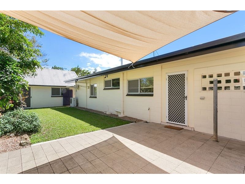 2/330-332 Mayers Street, Edge Hill QLD 4870