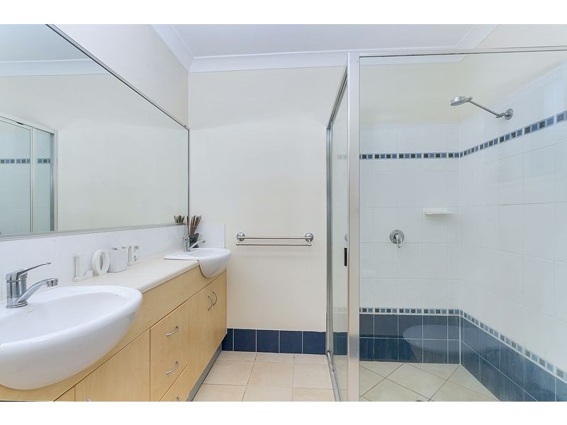 10 Ellie Banning Close, Redlynch QLD 4870
