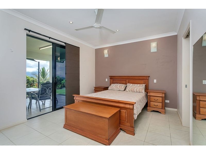 33 Mayflower Street, Mount Sheridan QLD 4868