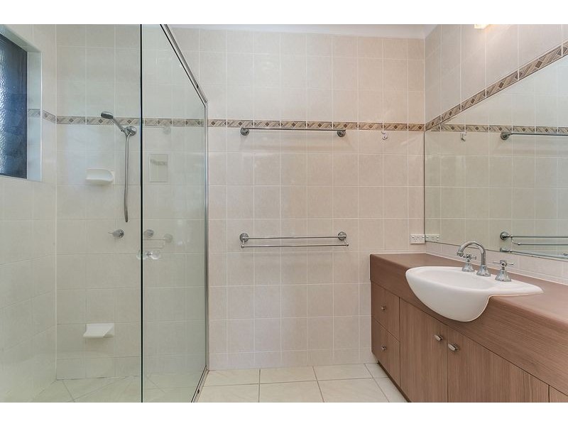 33 Mayflower Street, Mount Sheridan QLD 4868
