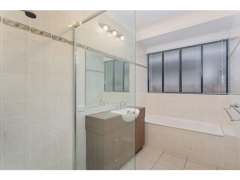 33 Mayflower Street, Mount Sheridan QLD 4868