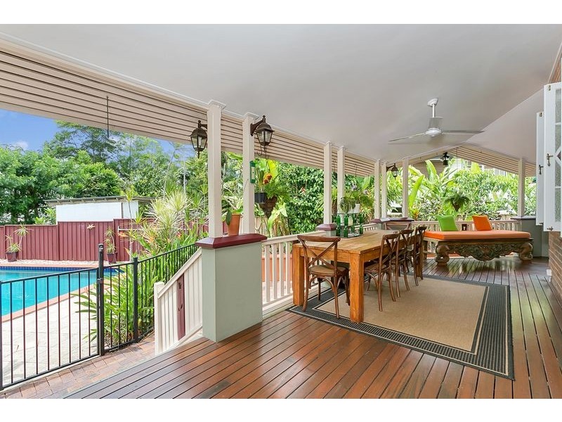 1 Mona Street, Whitfield QLD 4870