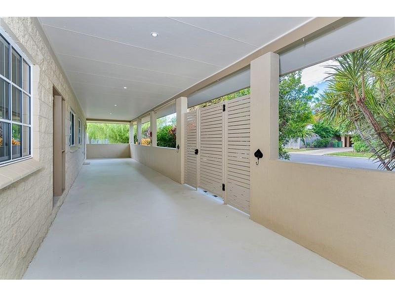 12 Periwinkle Avenue, Trinity Beach QLD 4879