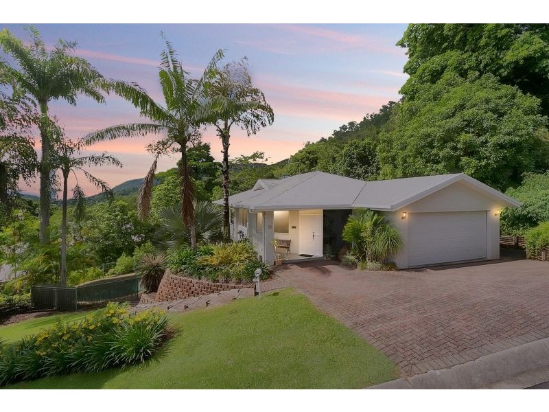 10 Cambanora Place, Mooroobool QLD 4870