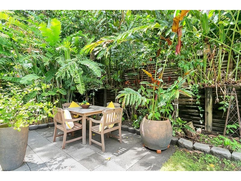 11 Raintree Place, Edge Hill QLD 4870