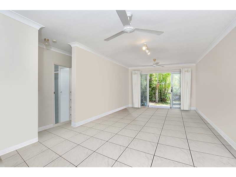 2/8 Springfield Crescent, Manoora QLD 4870