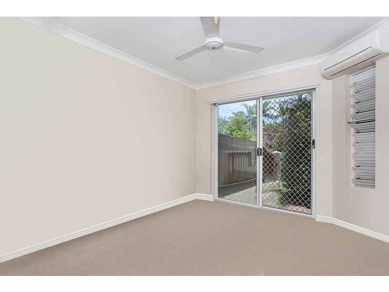 2/8 Springfield Crescent, Manoora QLD 4870