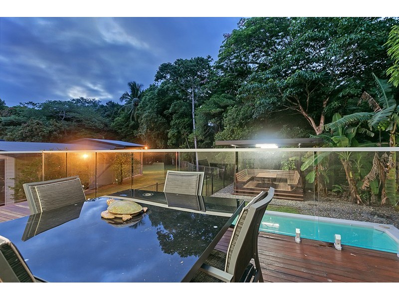23 Mullins Street, Whitfield QLD 4870