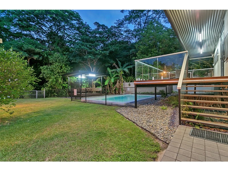 23 Mullins Street, Whitfield QLD 4870