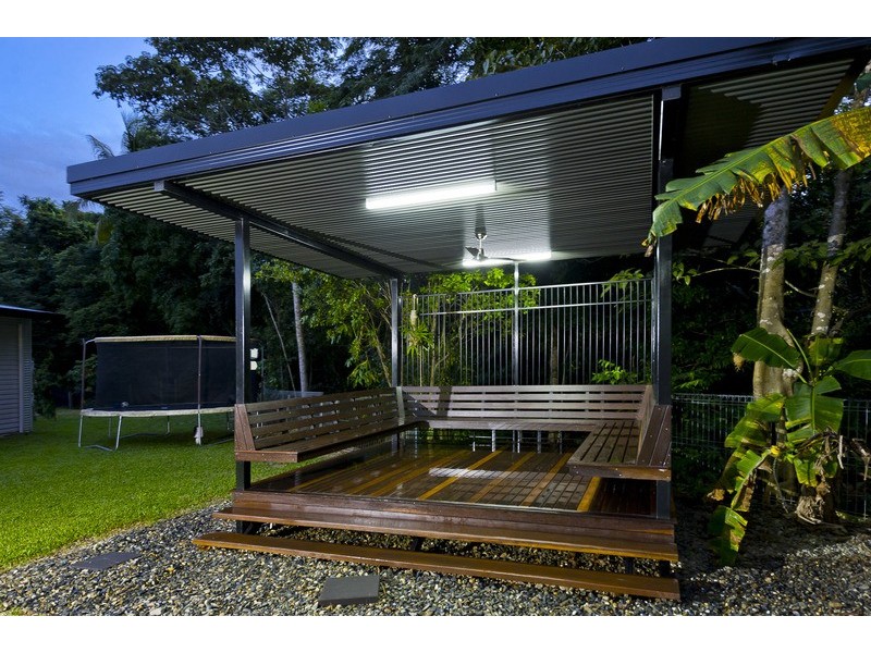 23 Mullins Street, Whitfield QLD 4870