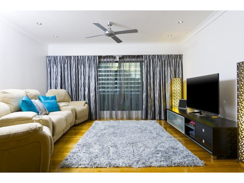 23 Mullins Street, Whitfield QLD 4870