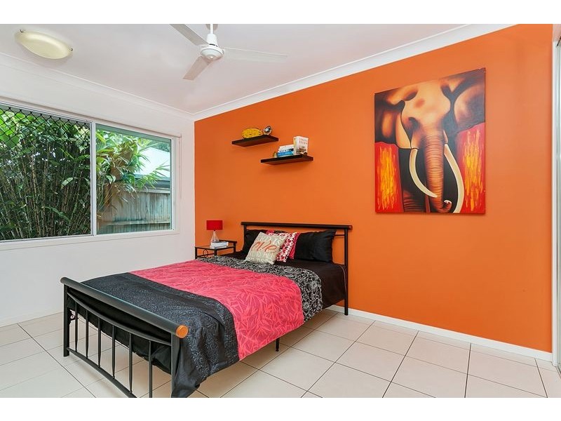 6 Davidson Close, Redlynch QLD 4870