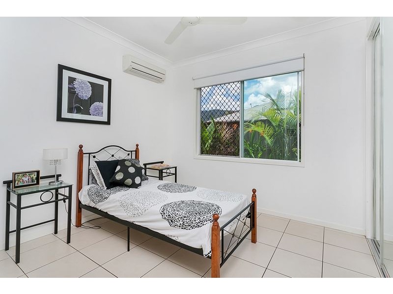 6 Davidson Close, Redlynch QLD 4870