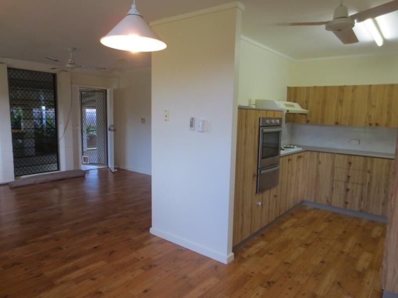 21 Woomera Street, Bayview Heights QLD 4868