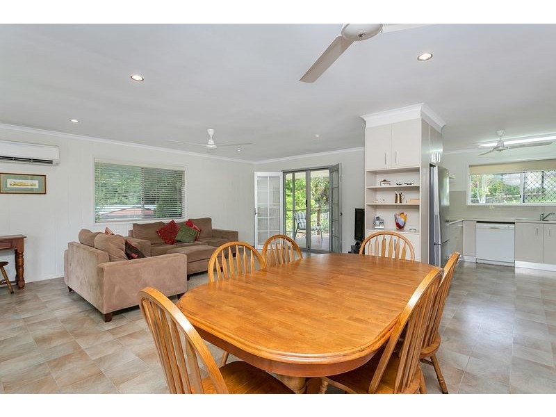 1 Bremner Street, Mooroobool QLD 4870