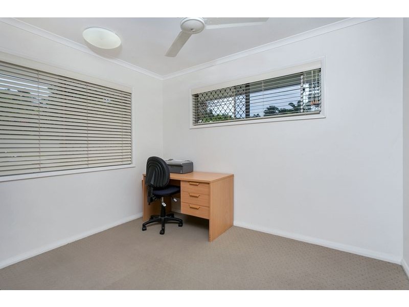 1 Bremner Street, Mooroobool QLD 4870