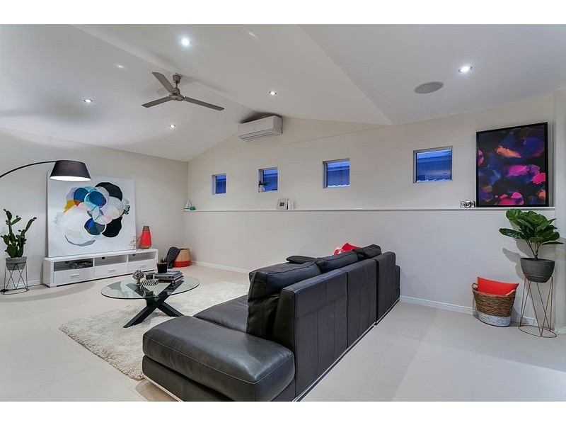 15 Portsea Crescent, Kewarra Beach QLD 4879