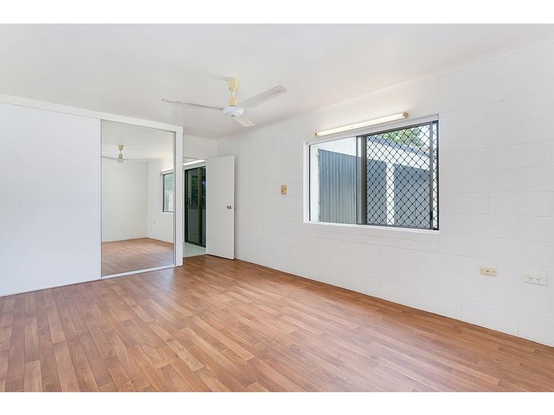 104 Irene Street, Mooroobool QLD 4870