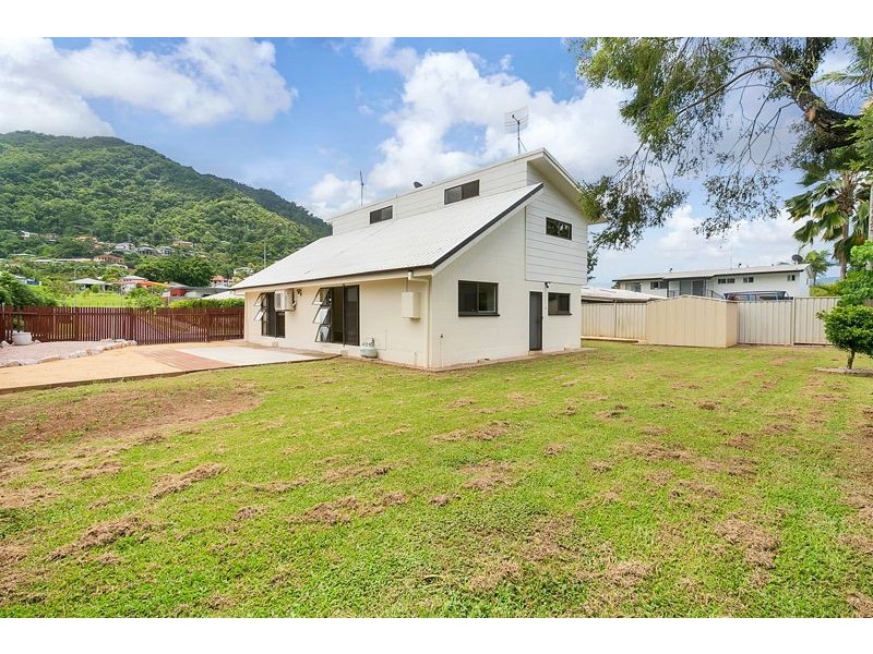 104 Irene Street, Mooroobool QLD 4870