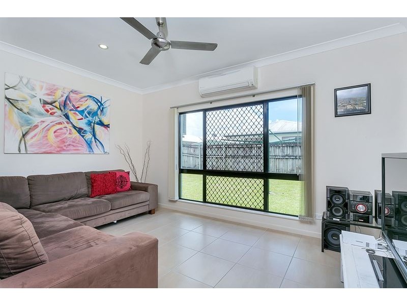 65 Leftwich Street, White Rock QLD 4868