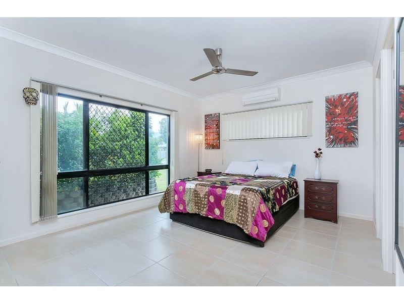 65 Leftwich Street, White Rock QLD 4868