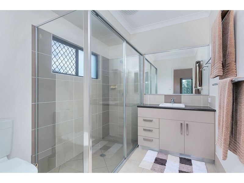 65 Leftwich Street, White Rock QLD 4868