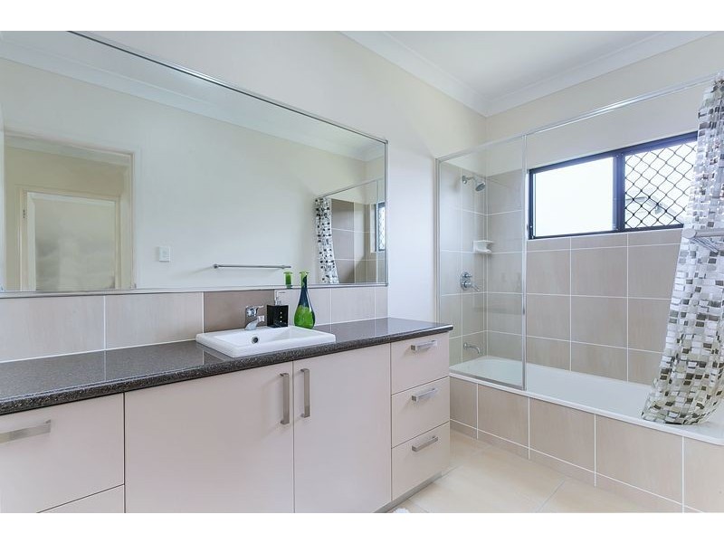 65 Leftwich Street, White Rock QLD 4868