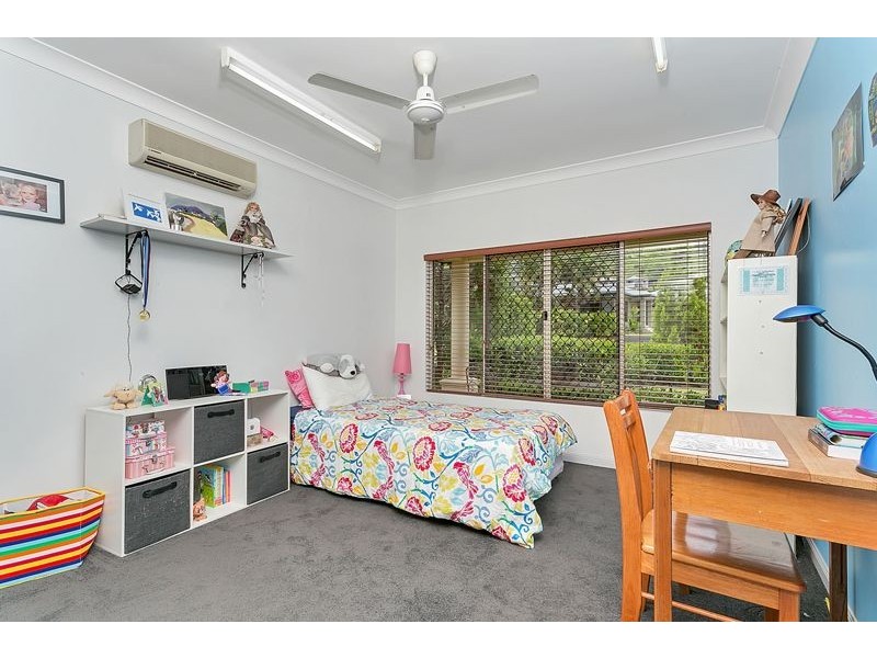 2 Sweetlip Close, Kanimbla QLD 4870